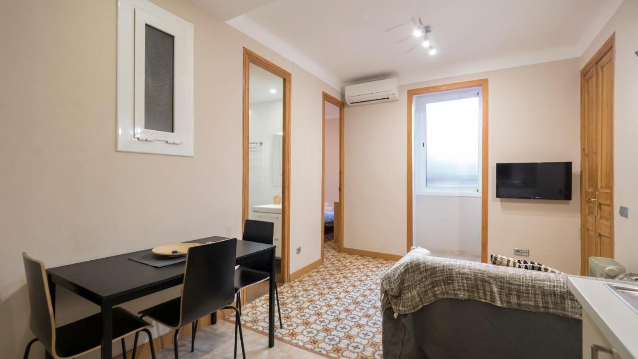 Acogedor Apartamento De 2 Dormitorios バルセロナ エクステリア 写真