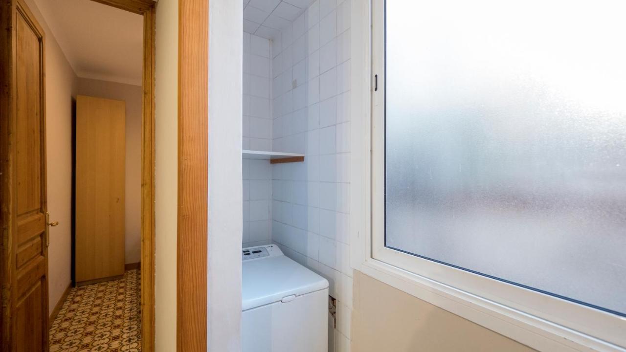 Acogedor Apartamento De 2 Dormitorios バルセロナ エクステリア 写真